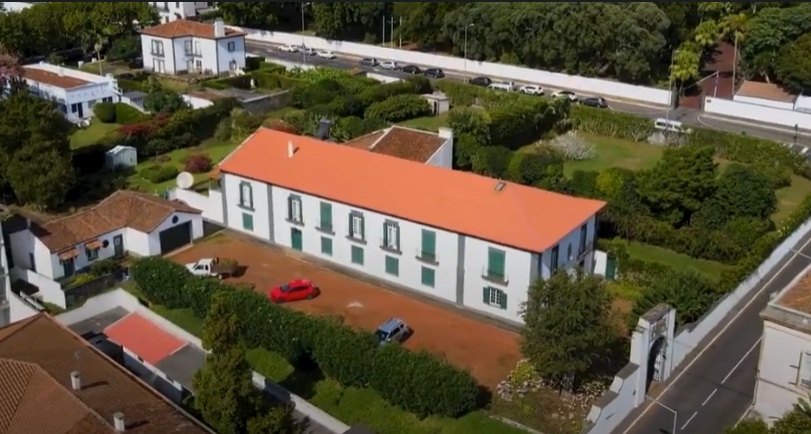 Moradia isolada com terreno